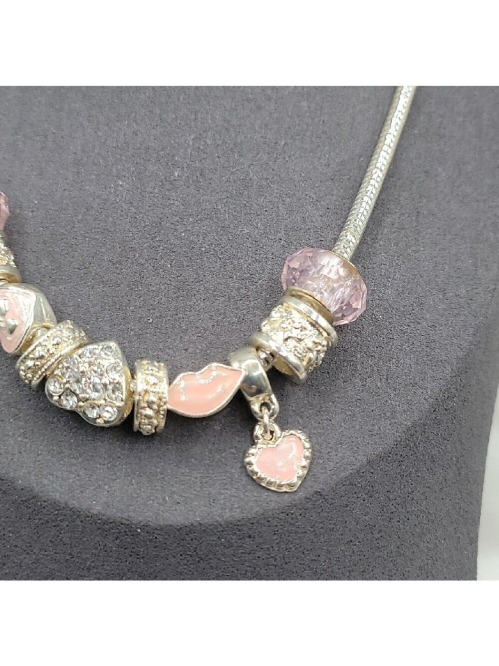 Friedmans Jewelers Breast Cancer Slide Necklace Silver Tone Charm Bead 18" Chain - Picture 11 of 15